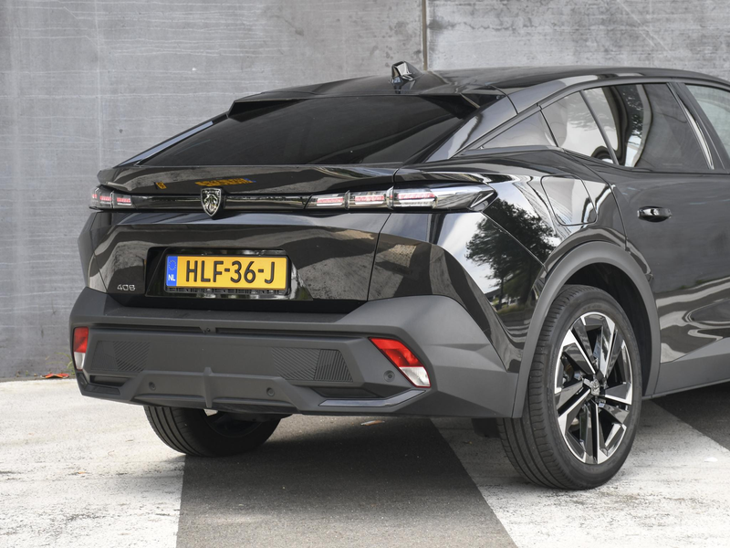 Peugeot 408 Allure 1.2 Hybrid 145pk Automaat ADAPT. CC | 19''L — photo 6