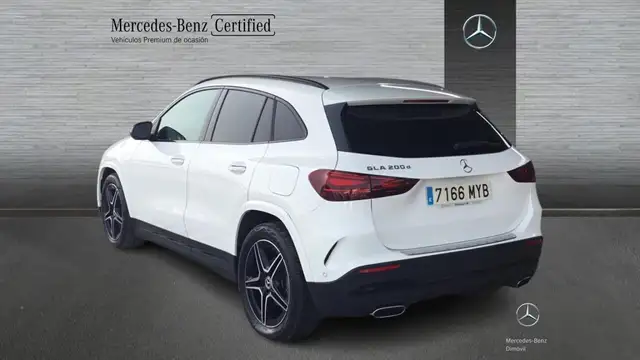 Mercedes-Benz Gla view 4