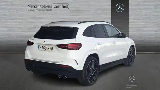 Mercedes-Benz Gla view 2