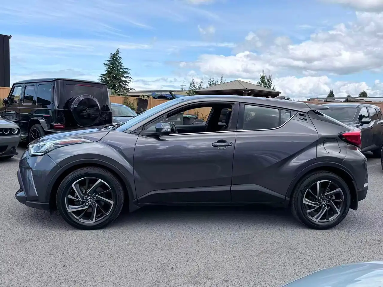 Toyota C-HR fotografie Toyota C-HR