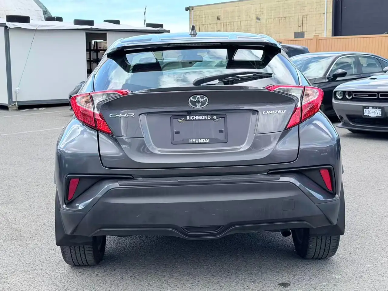 Toyota C-HR fotografie Toyota C-HR