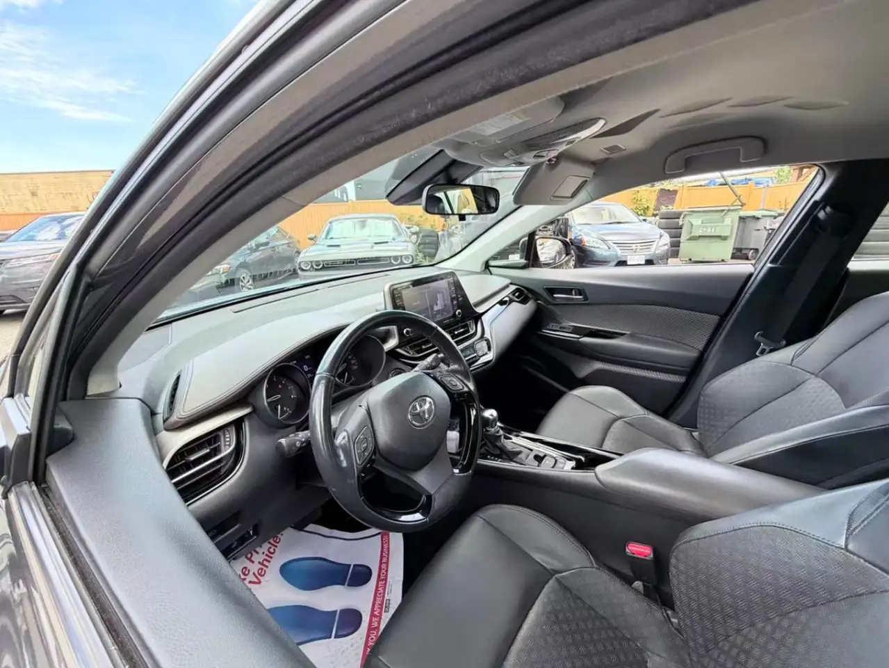 Toyota C-HR fotografie Toyota C-HR