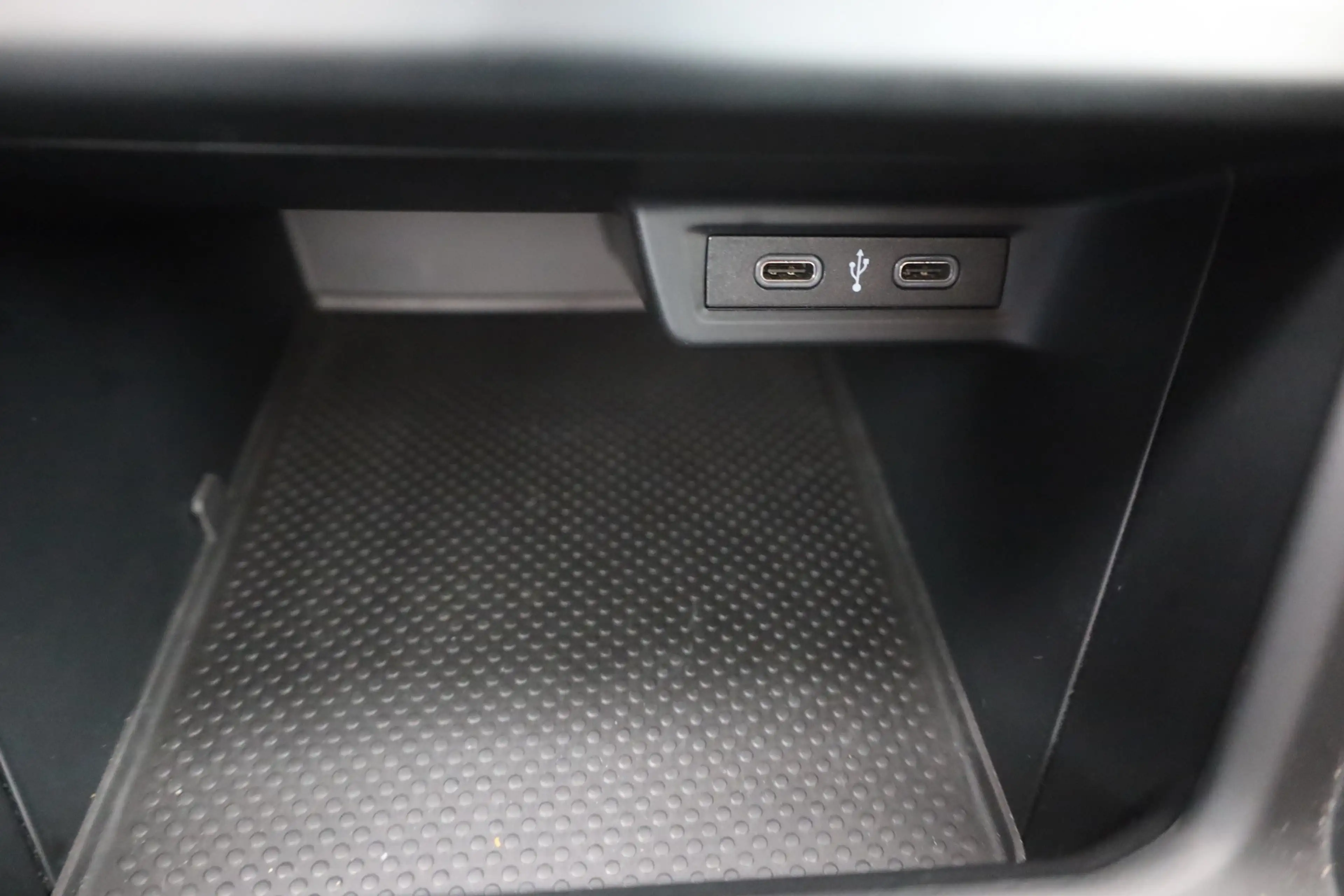 Volkswagen Polo 1.0 TSI United Navi App-Connect Sitzheizung — photo 13