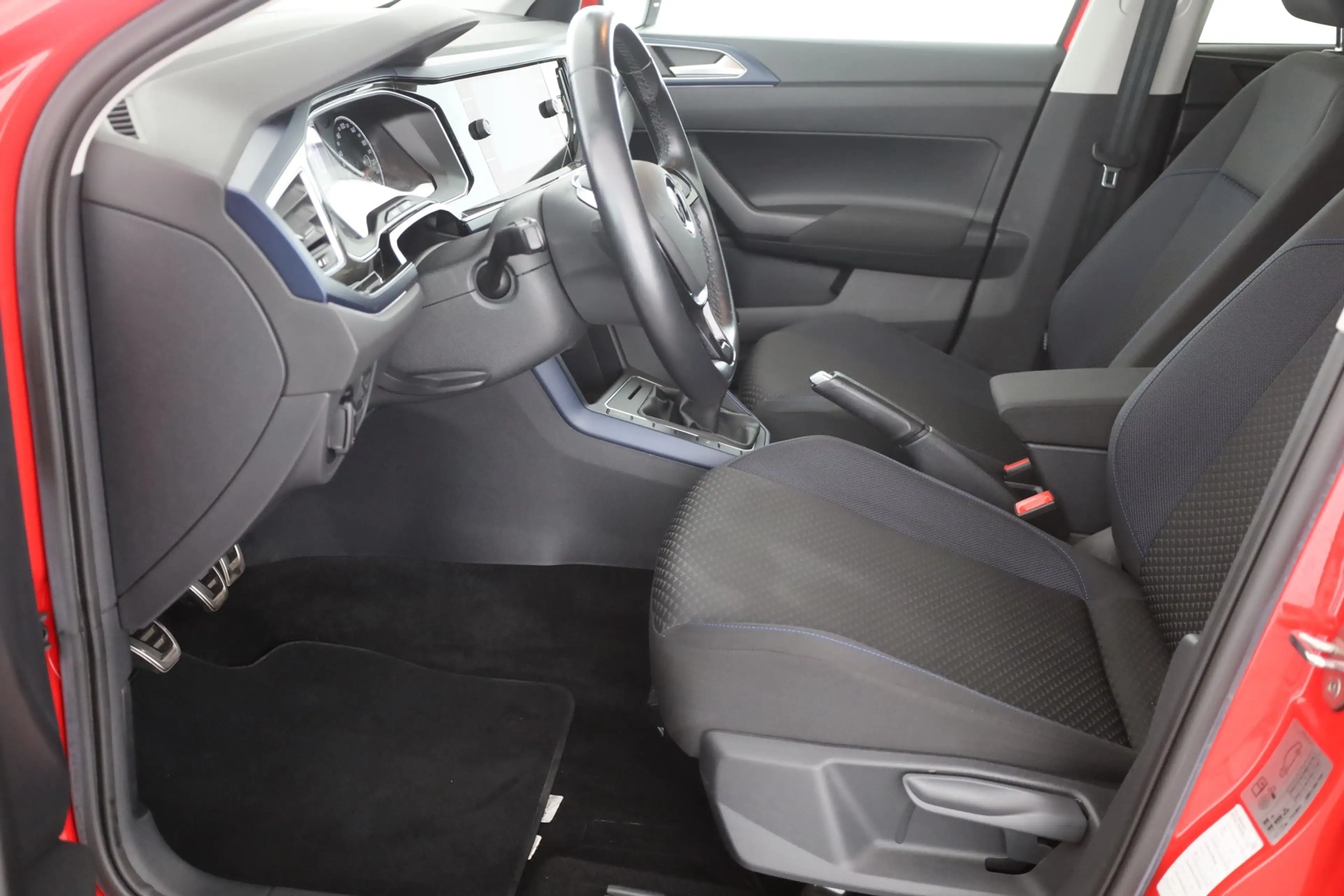 Volkswagen Polo 1.0 TSI United Navi App-Connect Sitzheizung — photo 23