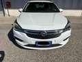 Opel Astra 1.6 CDTi 136CV aut. Sports Tourer Business Weiß - thumbnail 2