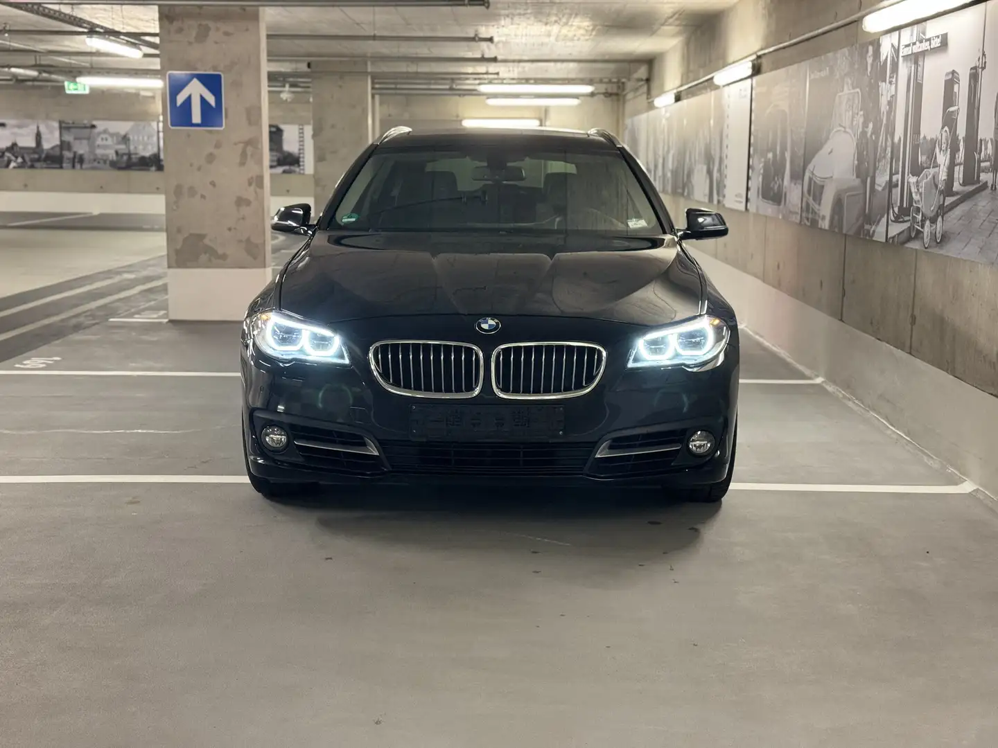 BMW 530 530d xDrive Touring Aut. - 1