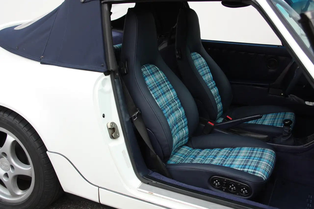 Porsche 911 Cabriolet Carrera 4, foto 9
