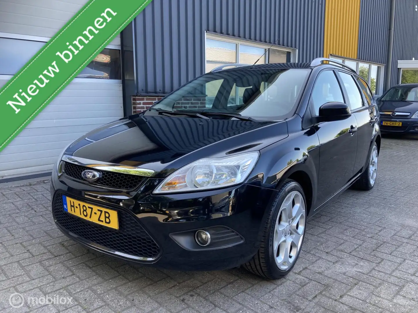 Ford Focus Wagon 1.8 Limited Flexi Fuel TREKHAAK! Noir - 1
