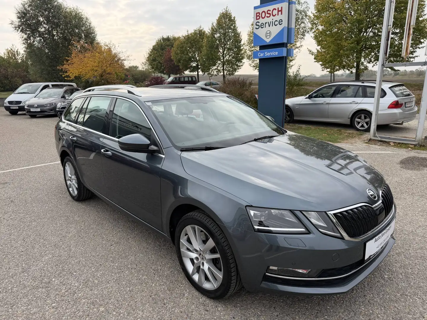 Skoda Octavia Kombi 2,0 TDI Style Limited 4x4 DSG*TOPZustand*1Besitz*PickerlNEU* Grau - 2