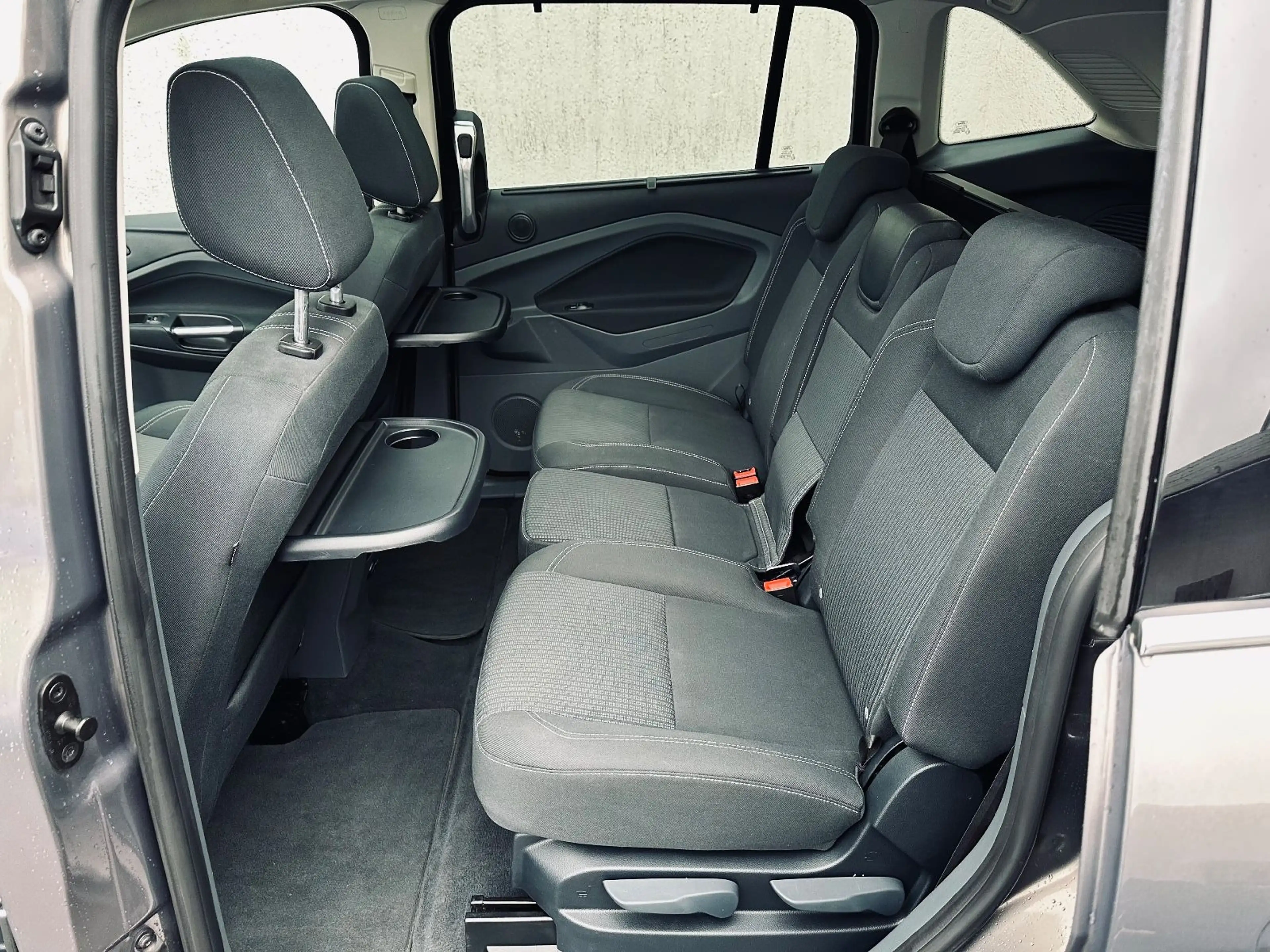 Ford Grand C-Max 2.0 Titanium*NAVI*PANO*TEMPO*KAMERA* — photo 7