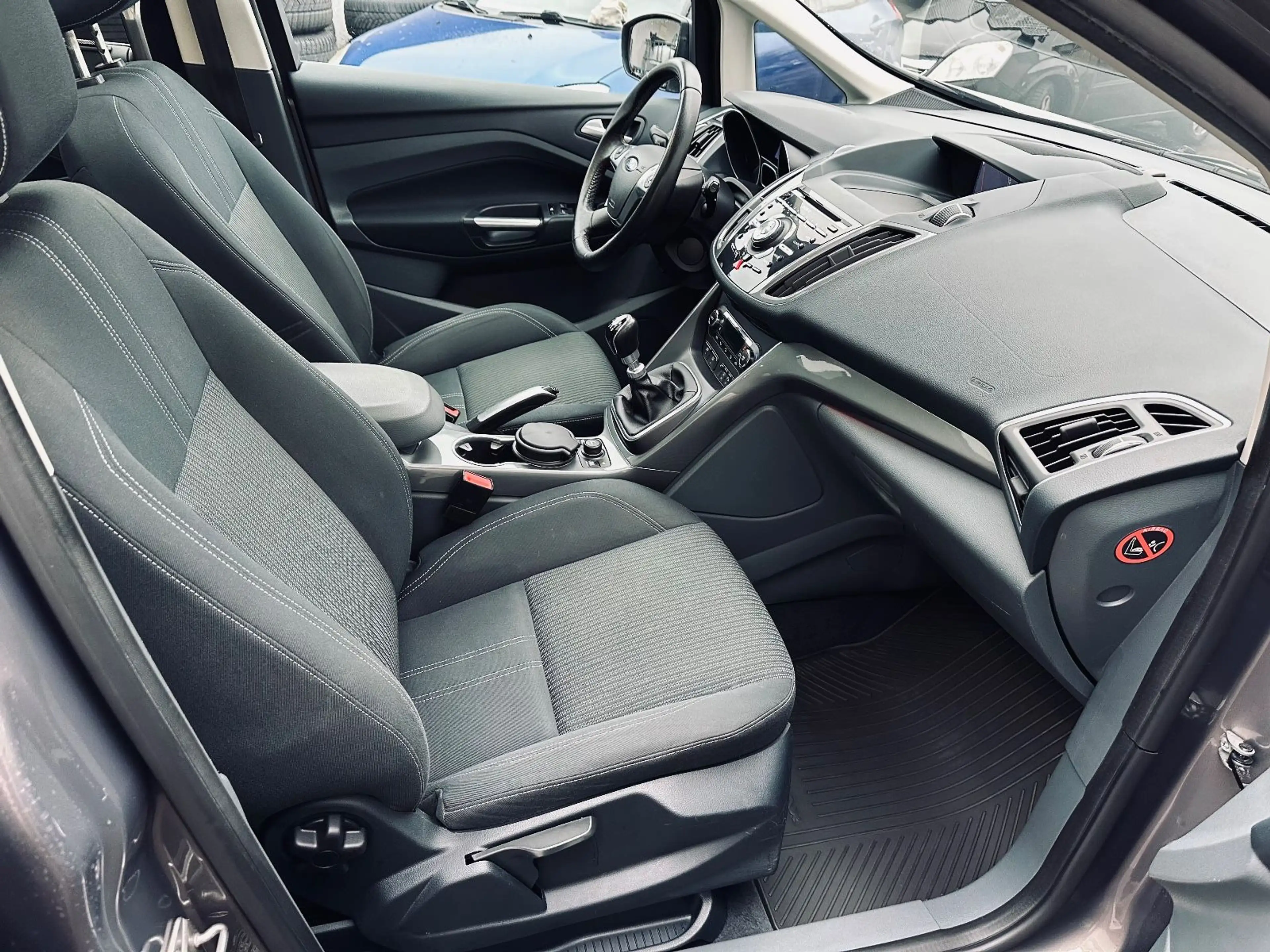 Ford Grand C-Max 2.0 Titanium*NAVI*PANO*TEMPO*KAMERA* — photo 14