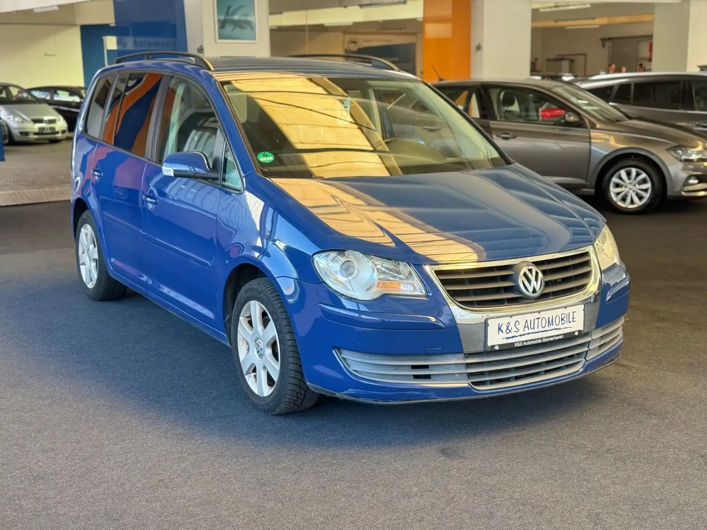 Volkswagen Touran Trendline*AUTOM.*KLIMA*NUR GEWERBE&EXPORT Blauw - 1