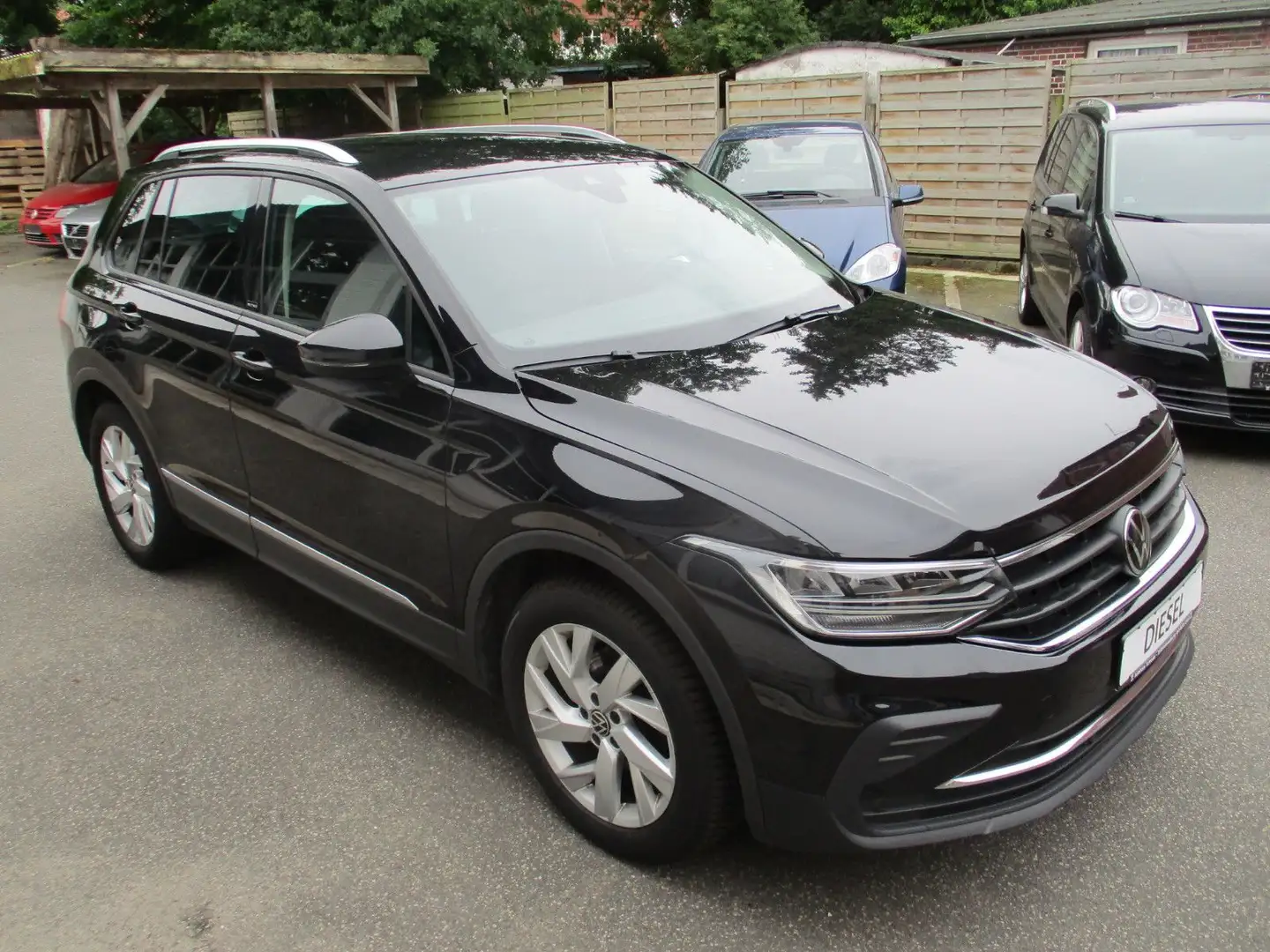 Volkswagen Tiguan 2.0 TDI  "ACTIVE" -NAVI-LED-PDC-ALU-AHK Schwarz - 1