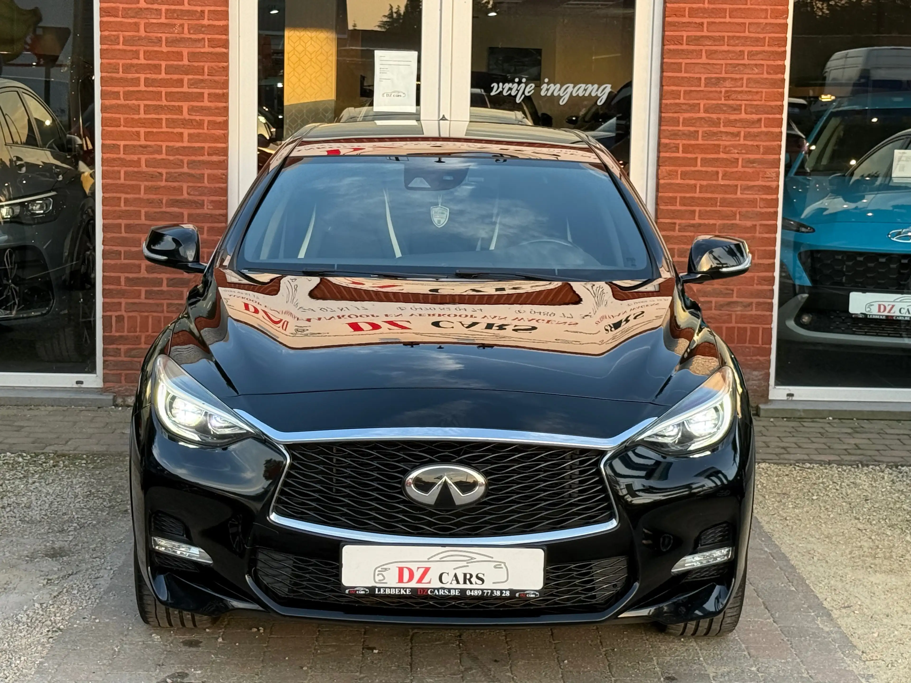 Infiniti Q30 Q30 1.5d Sport — photo 7