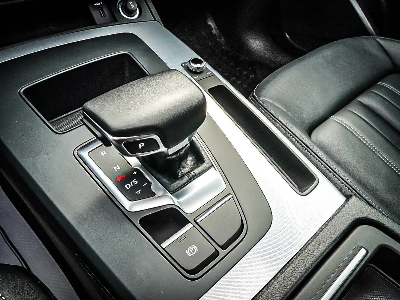 Audi Q5 photo Audi Q5