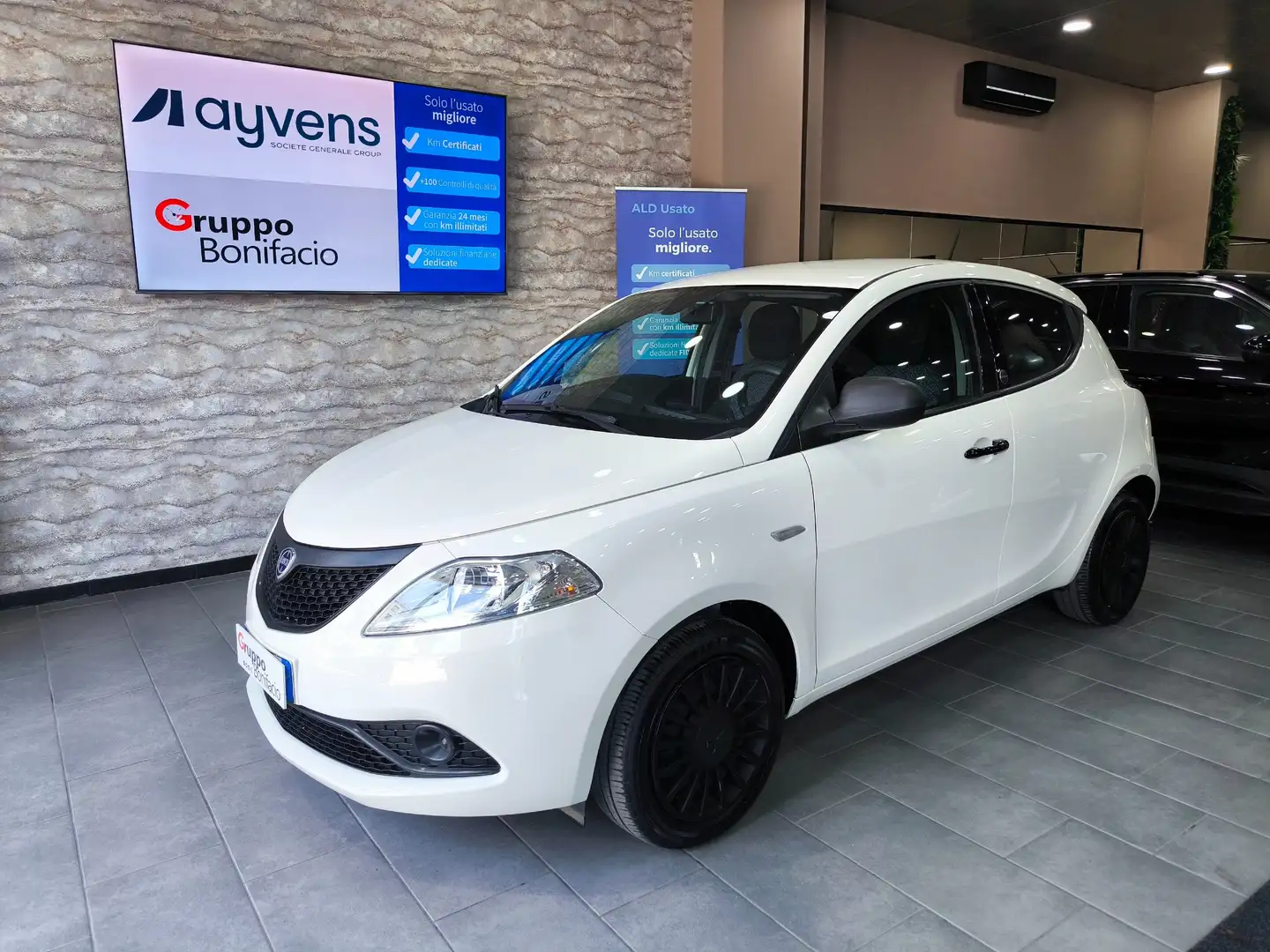 Lancia Ypsilon Ypsilon 1.0 firefly hybrid Silver s Weiß - 1