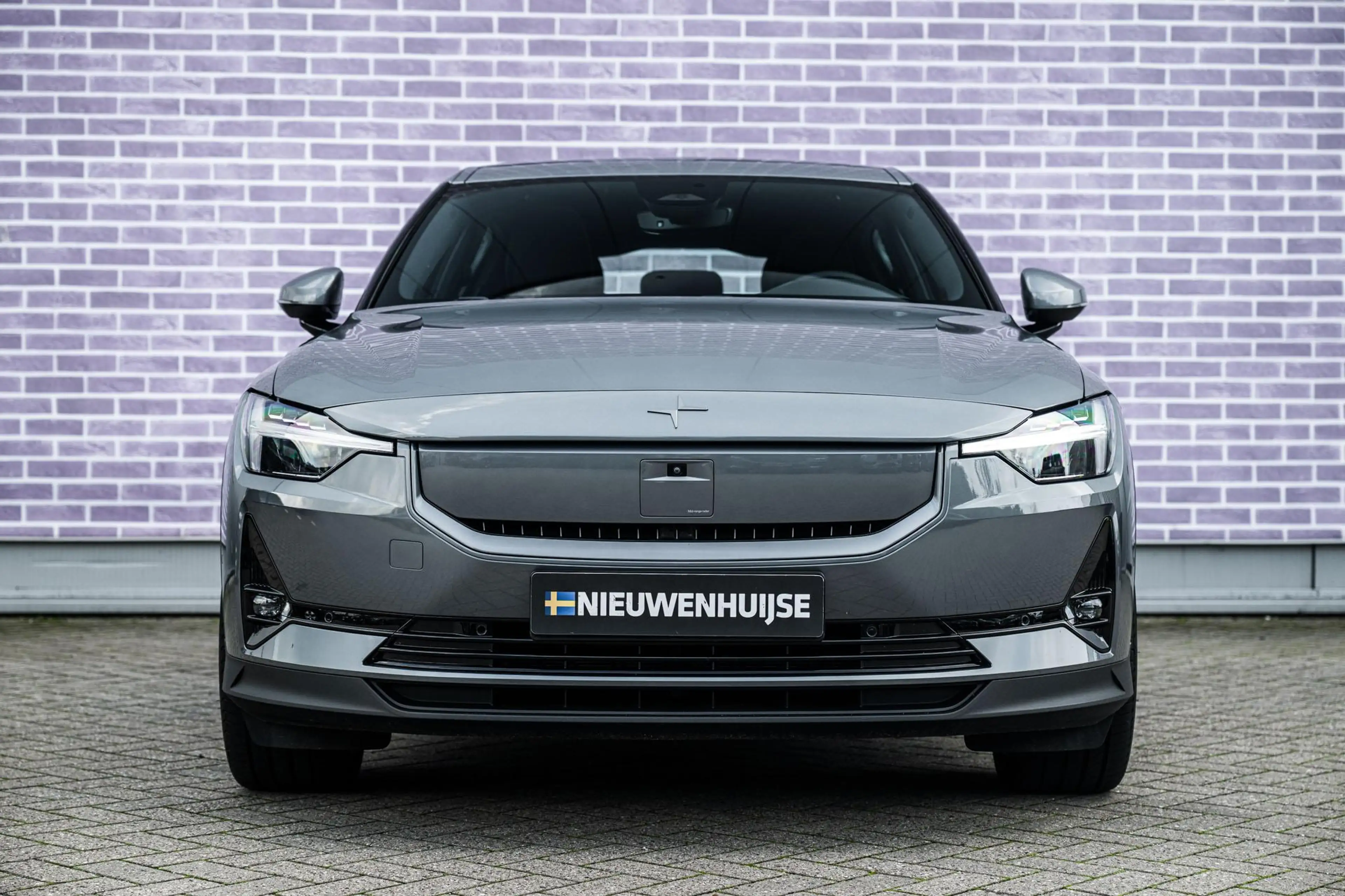 Polestar 2 Long Range Single Motor Plus 82 kWh — photo 9