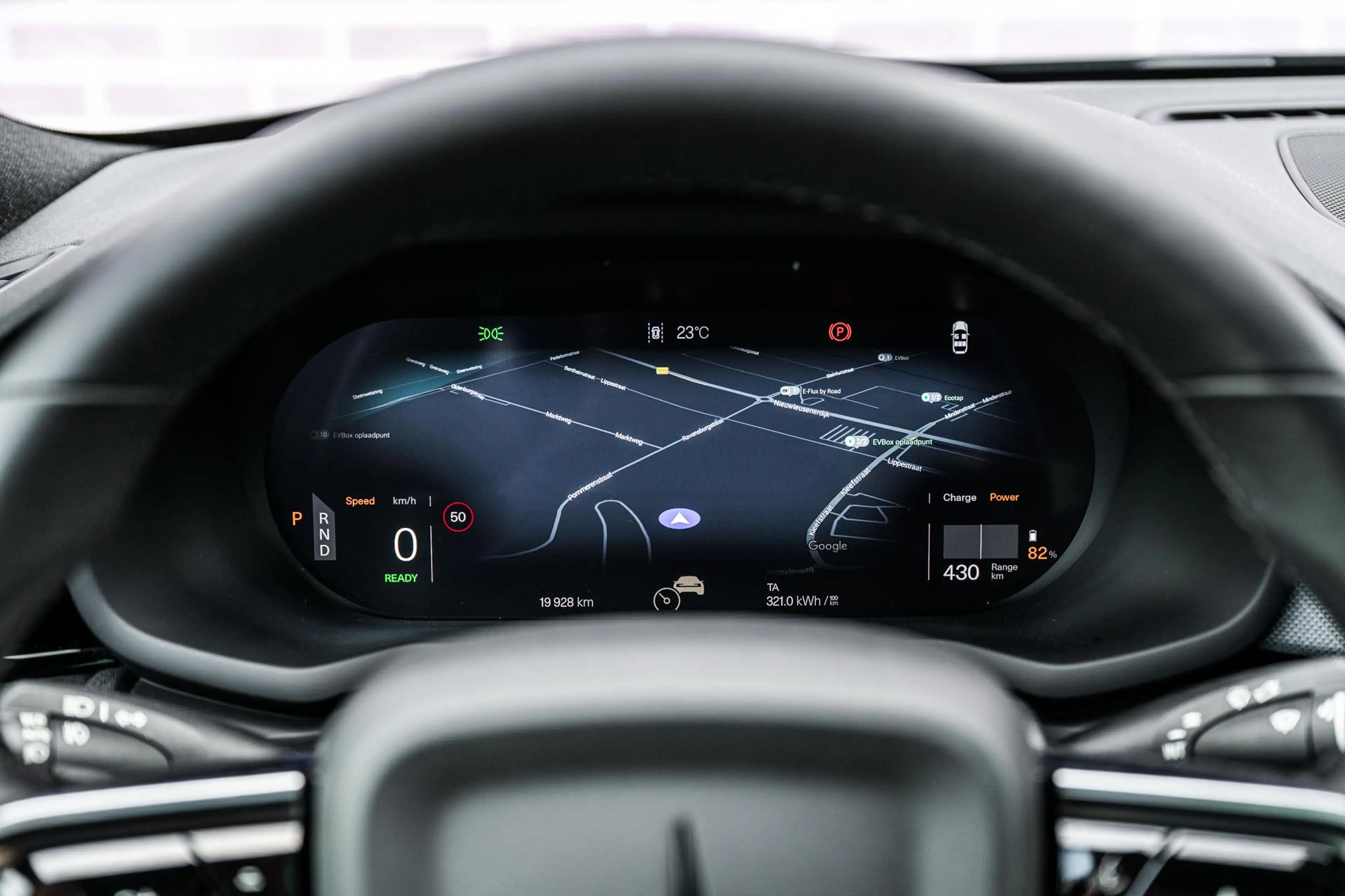 Polestar 2 Long Range Single Motor Plus 82 kWh — photo 13
