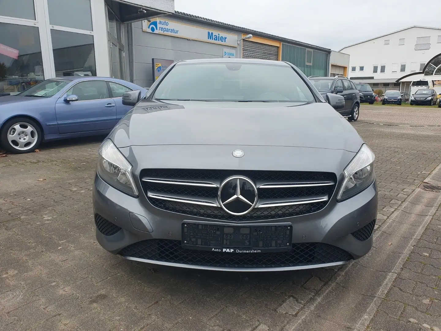 Mercedes-Benz A 180 CDI Sport Navi PDC Zahnriemen Neu 2Hd Gris - 2