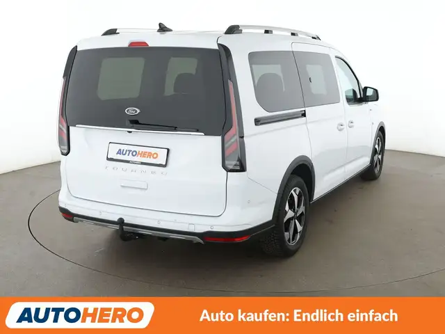 Ford Grand Tourneo Connect view 6