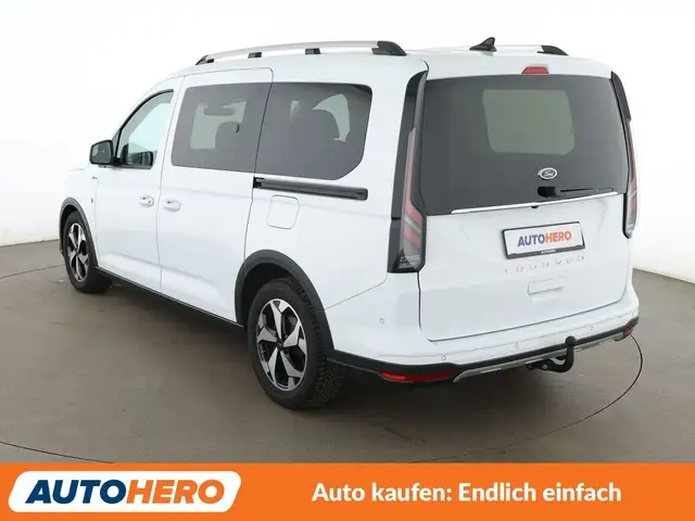 Ford Grand Tourneo Connect view 4