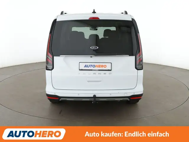 Ford Grand Tourneo Connect view 5