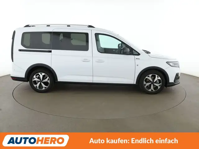 Ford Grand Tourneo Connect view 7
