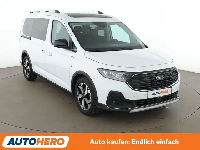 Ford Grand Tourneo Connect view 8