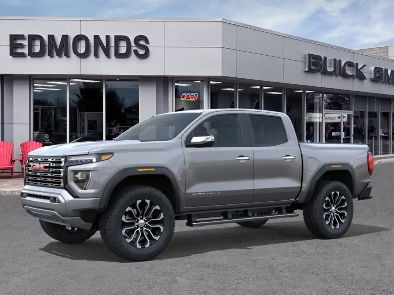 GMC Canyon photo GMC Canyon