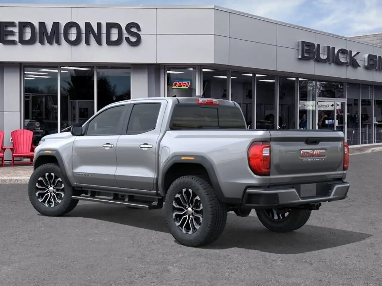 GMC Canyon photo GMC Canyon