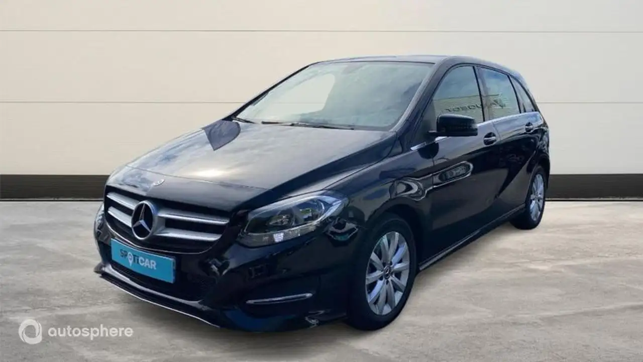 Mercedes-Benz B 180
