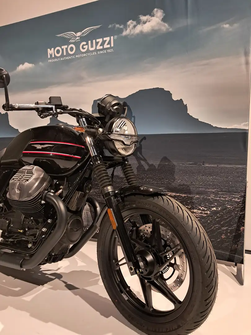 Moto Guzzi V 7 Special Edition Negru - 2