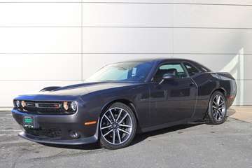 V8 HEMI | LOCAL TRADE | CLEAN CARFAX