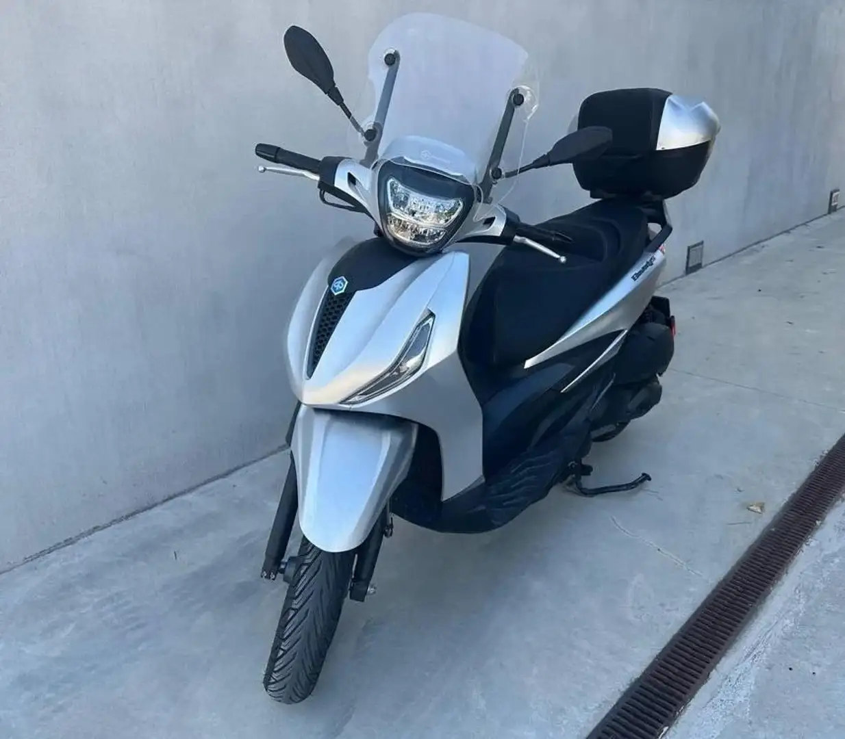 Piaggio Beverly 300 S Grigio - 1