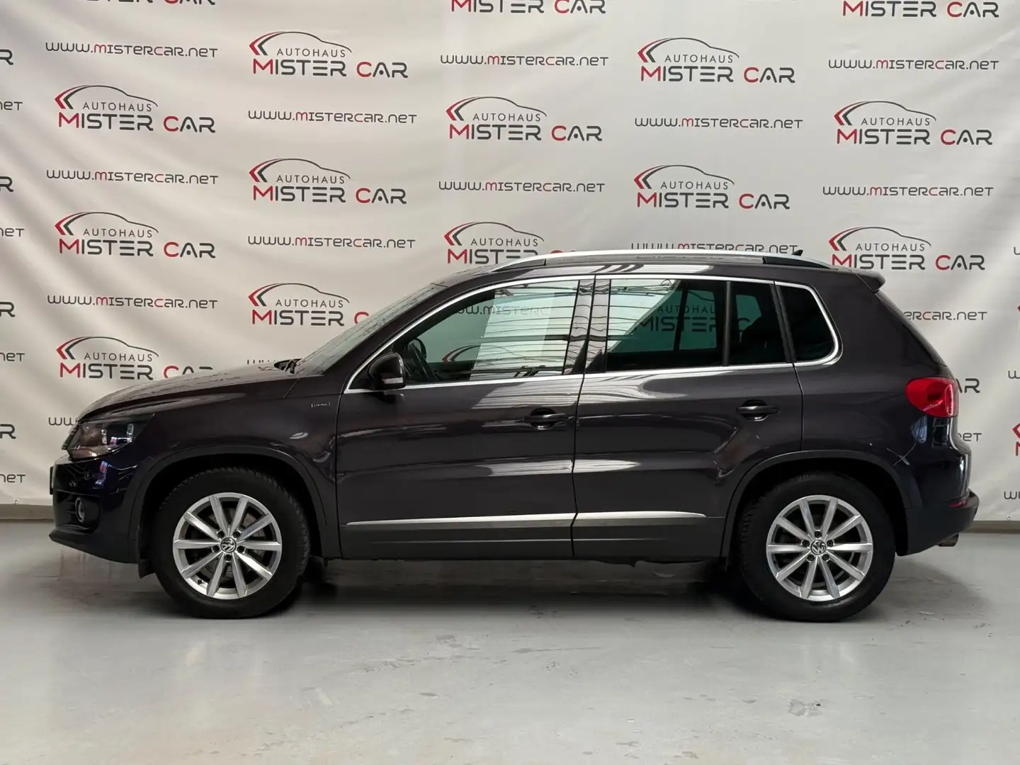 Volkswagen Tiguan Lounge Sport & Style DSG NAVI/KAM/8XALU Grijs - 2