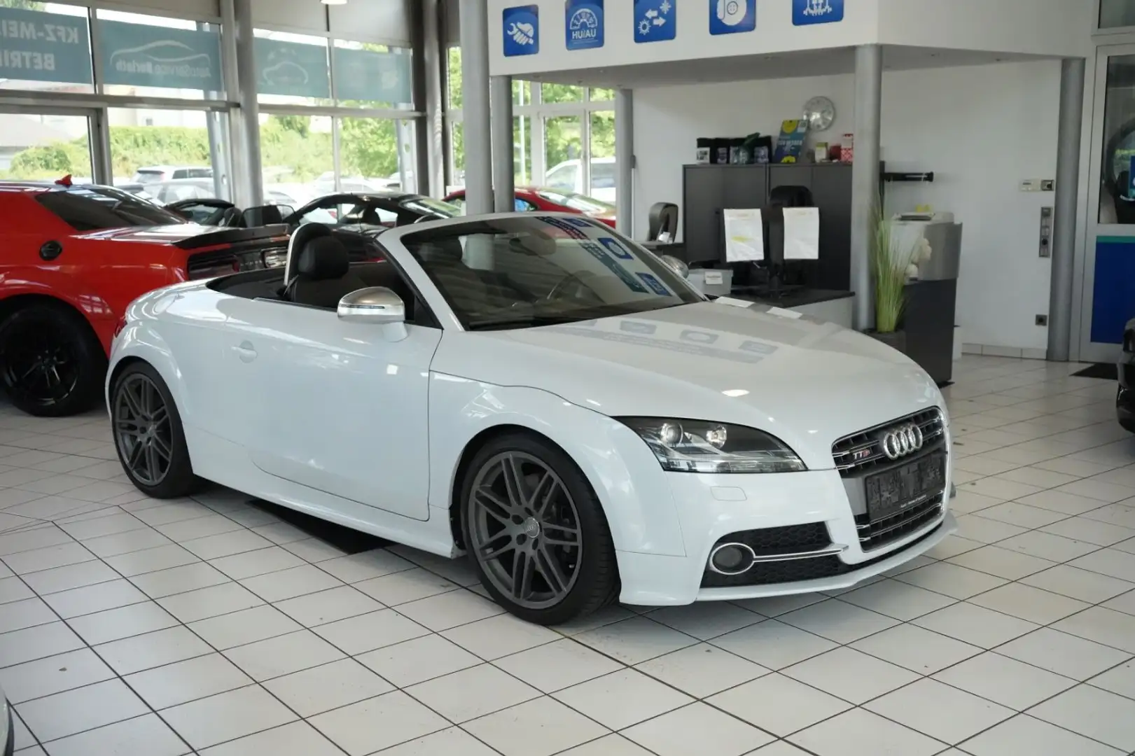 Audi TT Coupe/Roadster 2.0 TFSI TTS Roadster quattro Blanc - 1