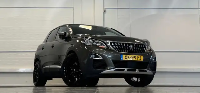 Peugeot 3008 view 3