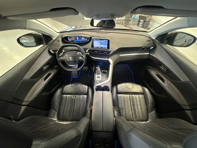 Peugeot 3008 view 9