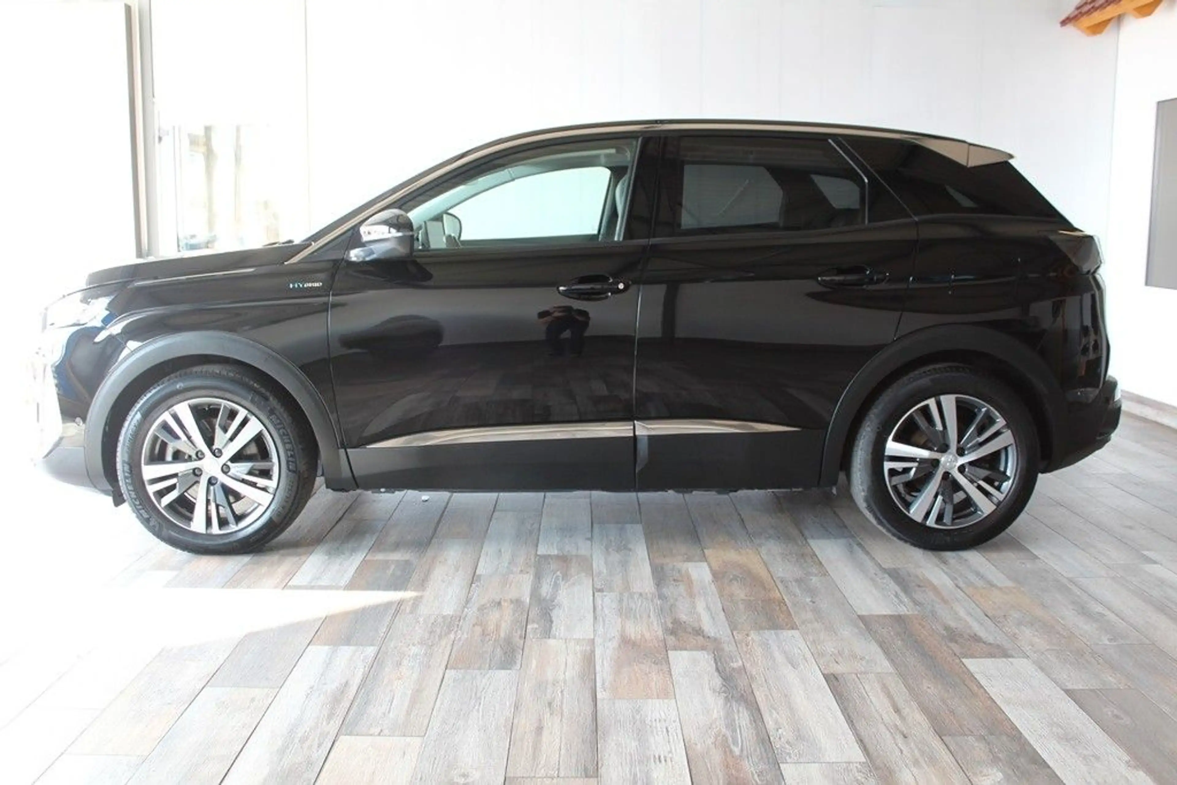 Peugeot 3008 Hybrid 225 Allure Pack EAT8*LEDER*360°*AHZV — photo 6