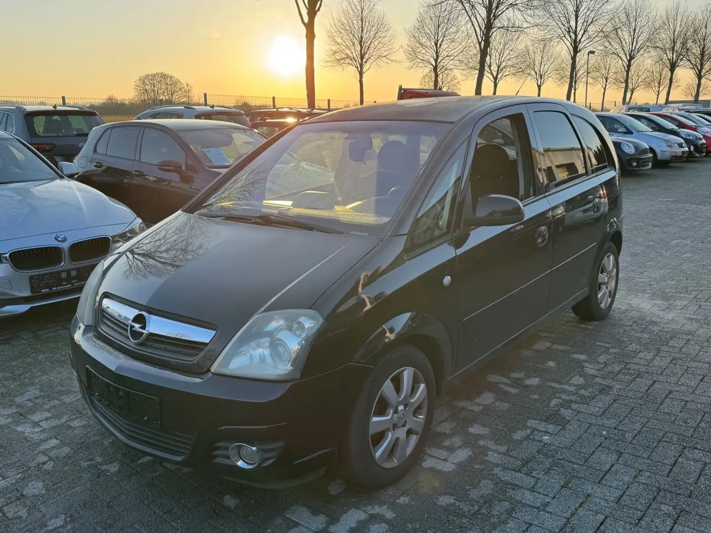 Opel Meriva Innovation "110 Jahre" Schwarz - 1