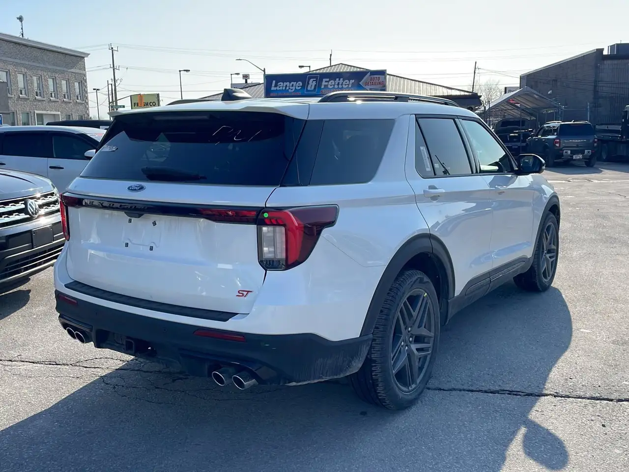 Ford Explorer снимка Ford Explorer