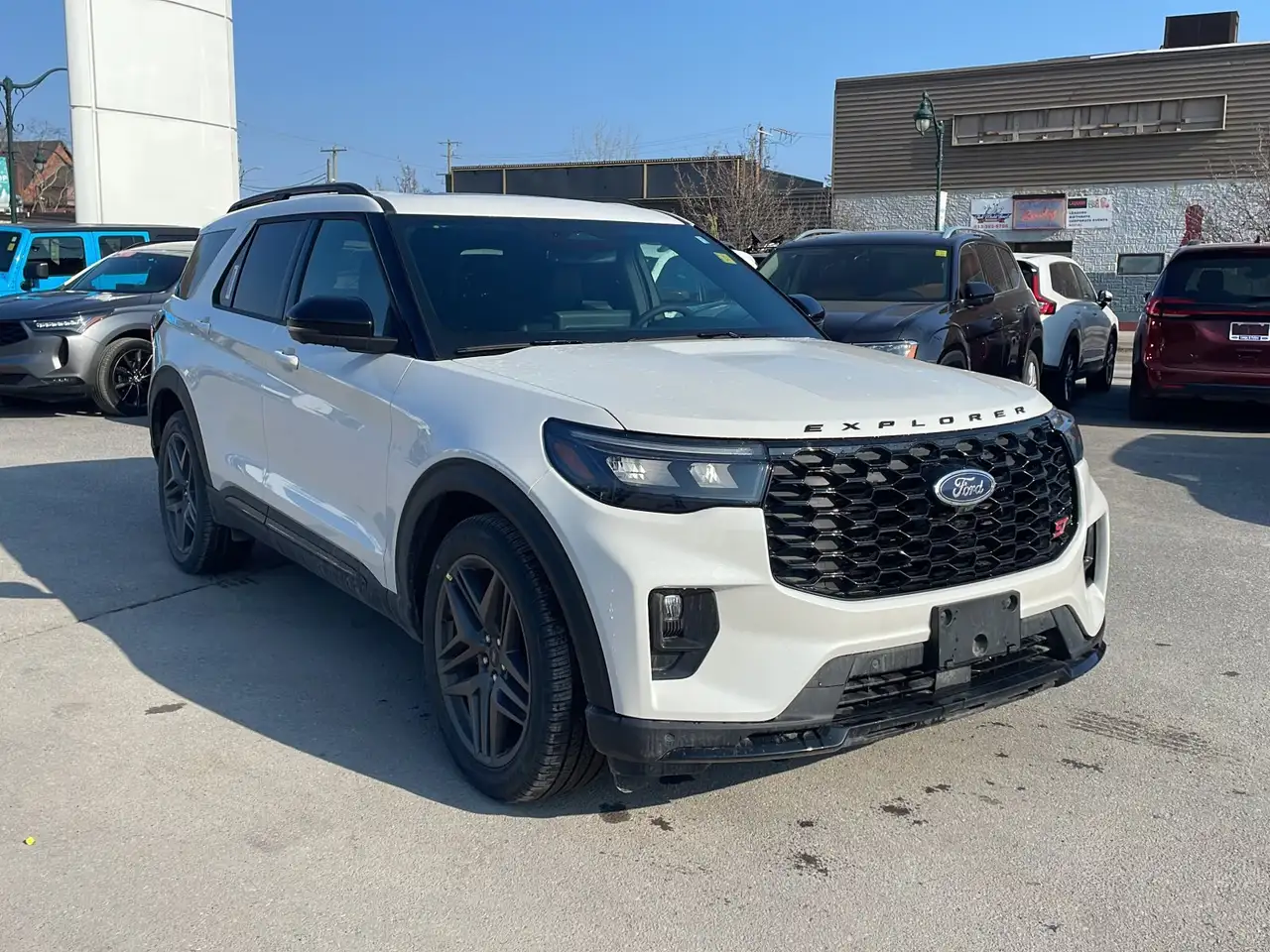 Ford Explorer снимка Ford Explorer