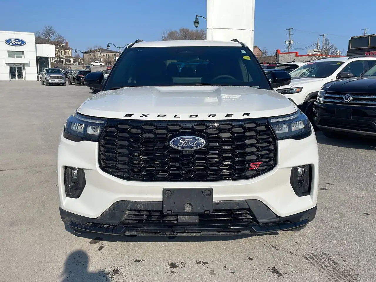 Ford Explorer снимка Ford Explorer