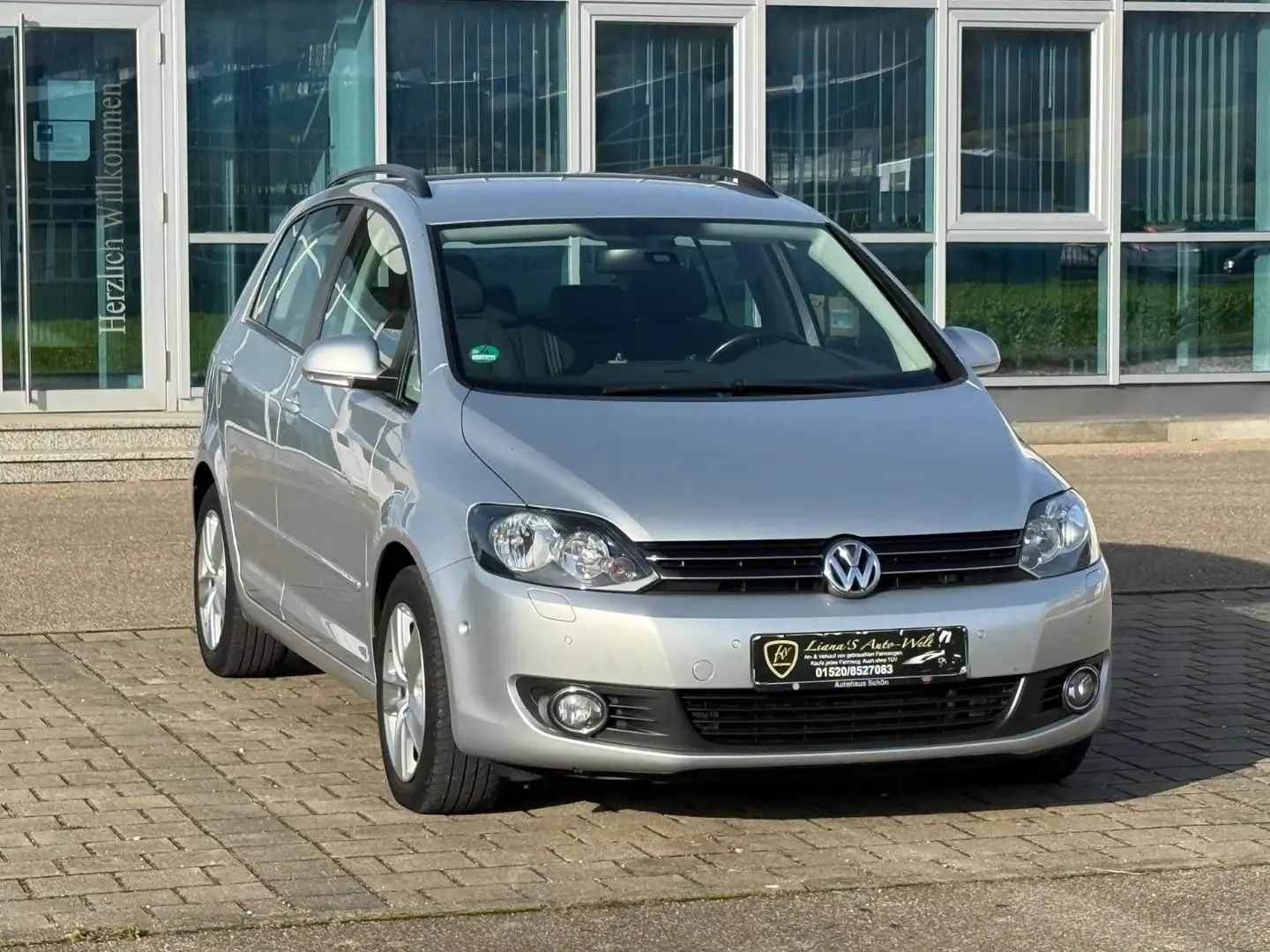 Volkswagen Golf Plus VI Navi AHK SHZ Automatik Tüv/Au 09.26 Silber - 1