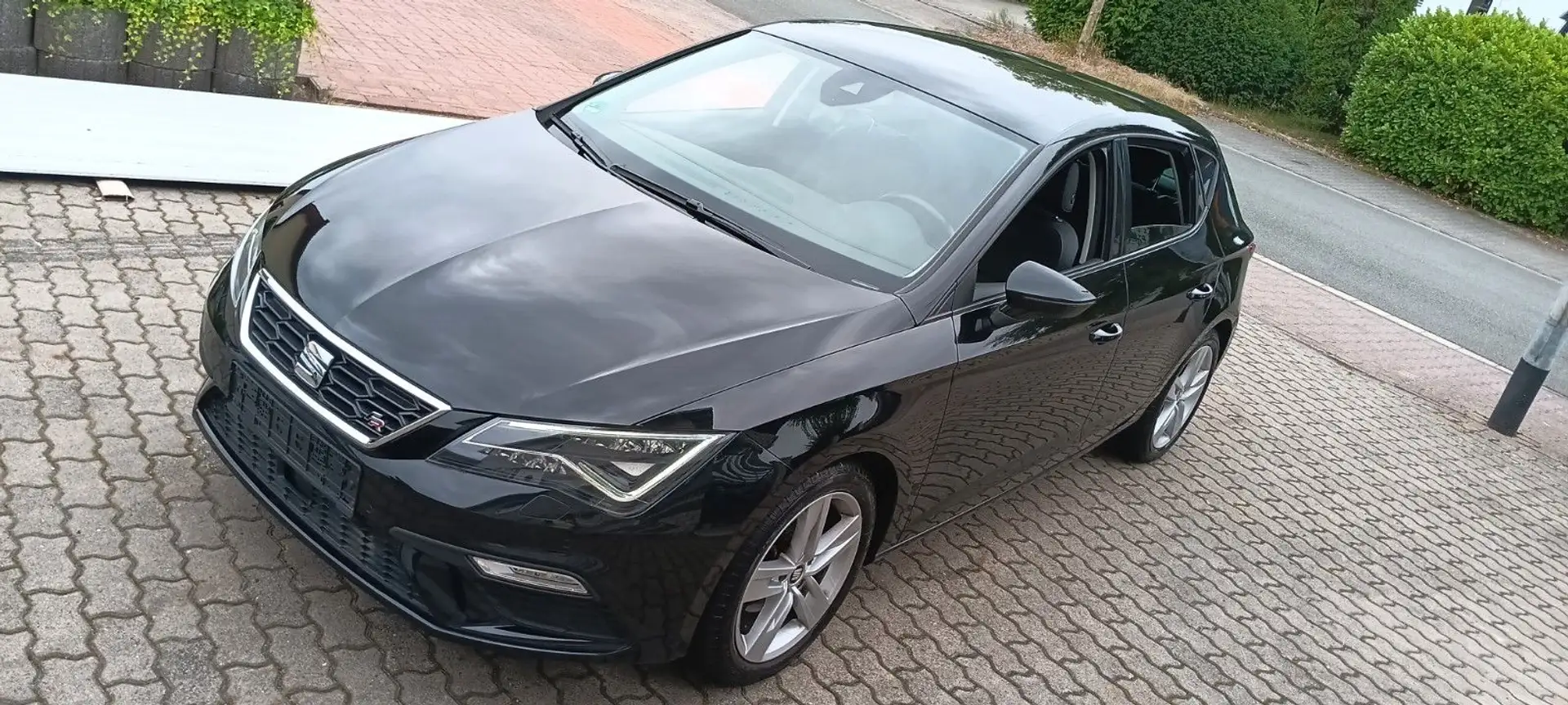SEAT Leon FR Sport Modell 2018 Schwarz - 2