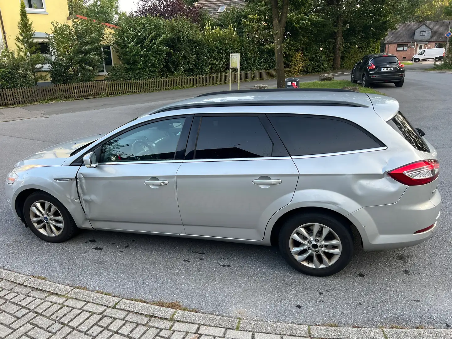Ford Mondeo Turnier 2.0 TDCi Champions Edition Argent - 1