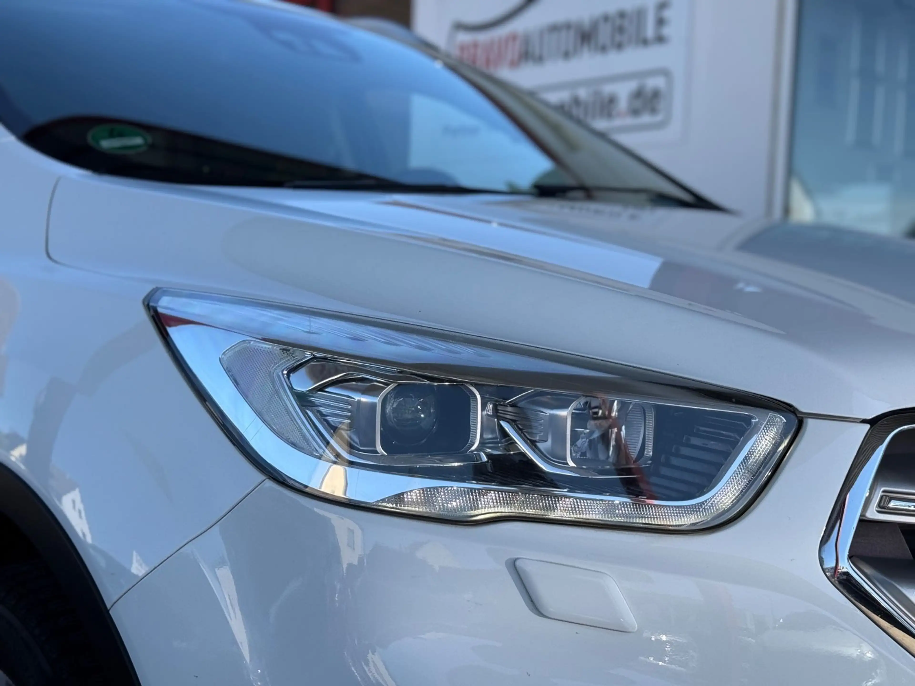 Ford Kuga Titanium 4x4 Aut. XENON/NAVI/PANO/KAMERA/BT — photo 4