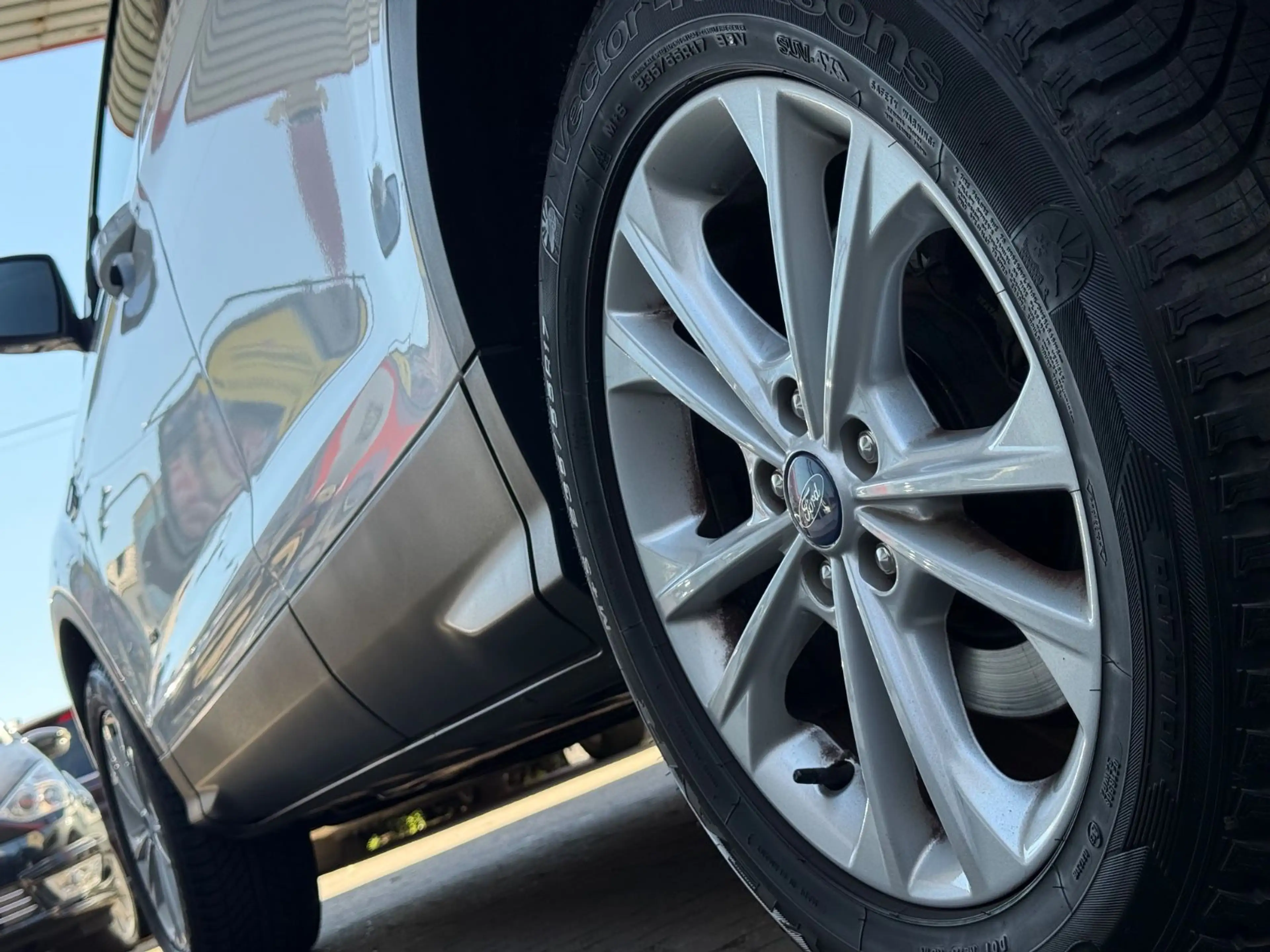 Ford Kuga Titanium 4x4 Aut. XENON/NAVI/PANO/KAMERA/BT — photo 8