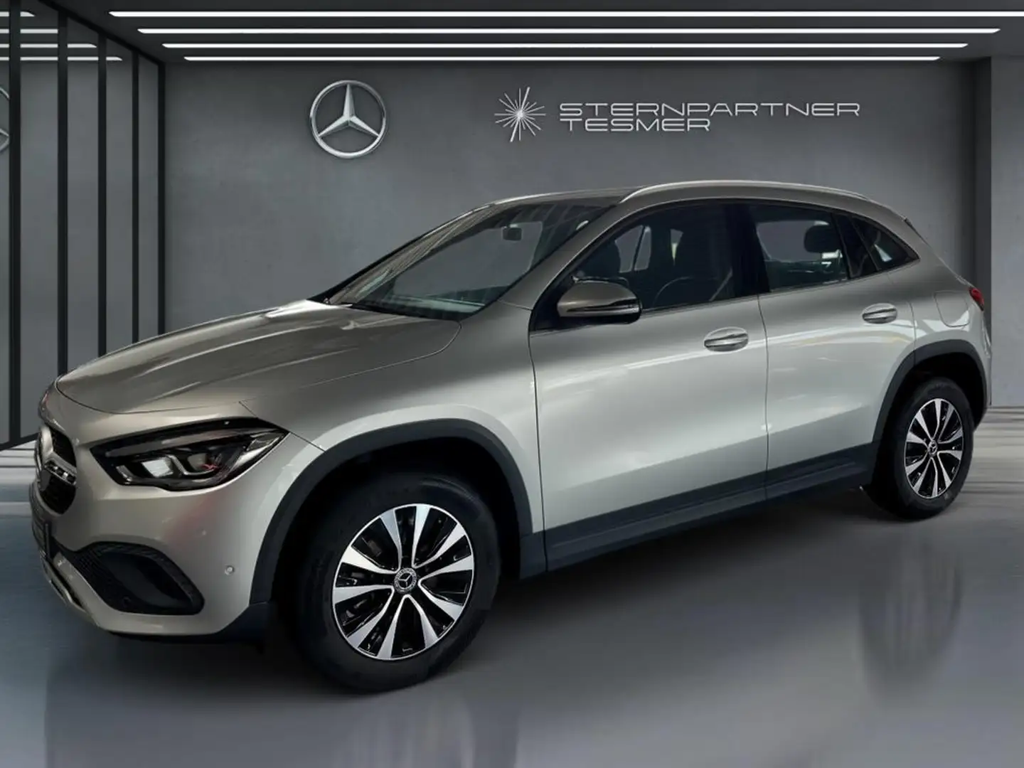 Mercedes-Benz GLA 180 STYLE +SHZ+KAMERA+MBUX+LED+TEMPOMAT Argent - 2