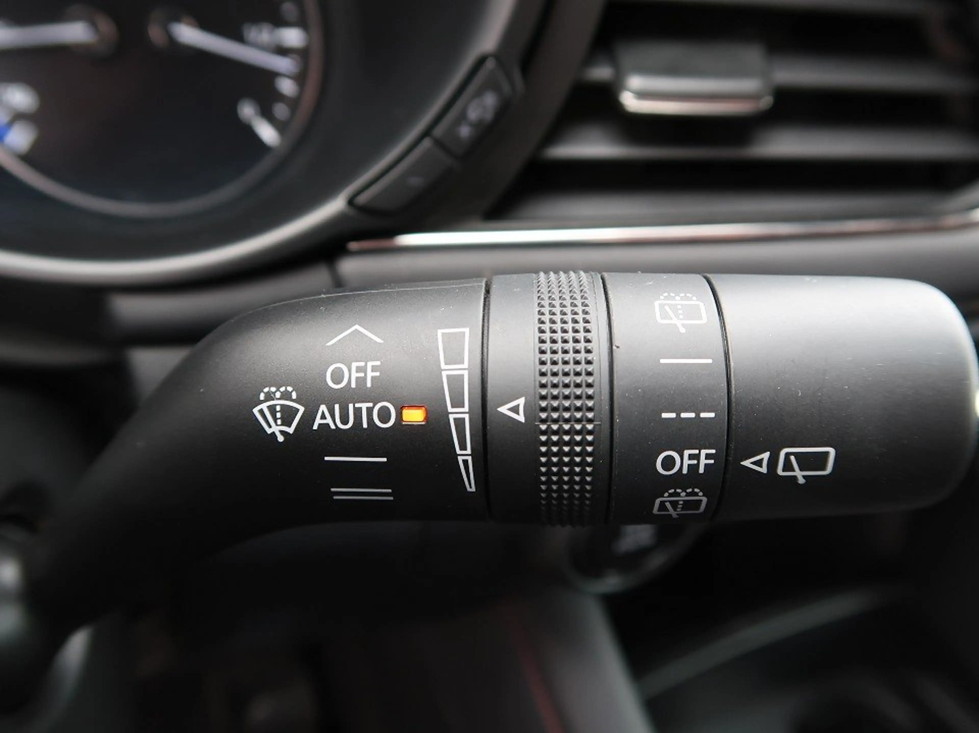 Mazda 3 Lim. HOMURA *1.Vorbesitz*AUTOMATIK*LED* HOMURA *Si — photo 18